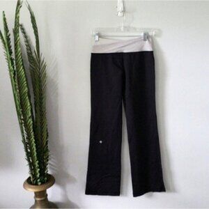 Luluemon Astro multi color waistband pants